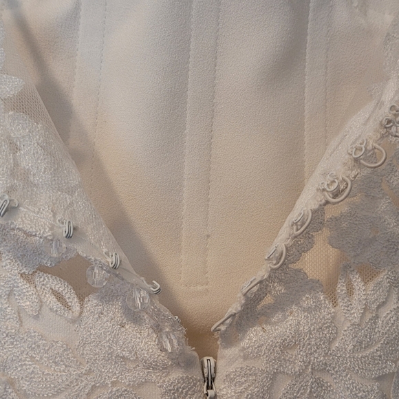 Wedding Dress - Picture 7 of 13